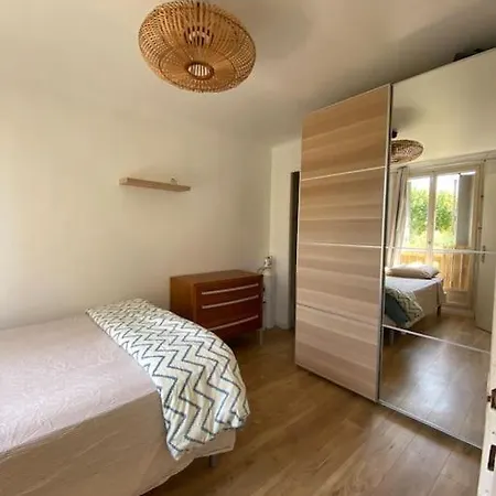 Apartment T2 Cosy Renove En Centre Avec Parking *